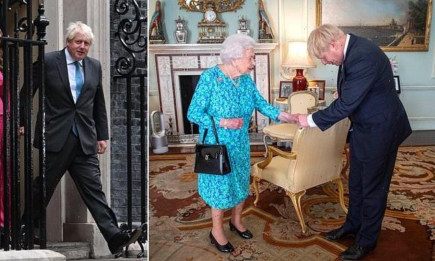 Queen would have stopped Boris Johnson's snap election, book claims