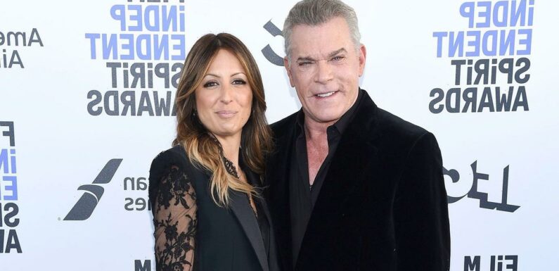 Ray Liotta's Fiancee Says Grief Is 'Unbearable' in Thanksgiving Tribute