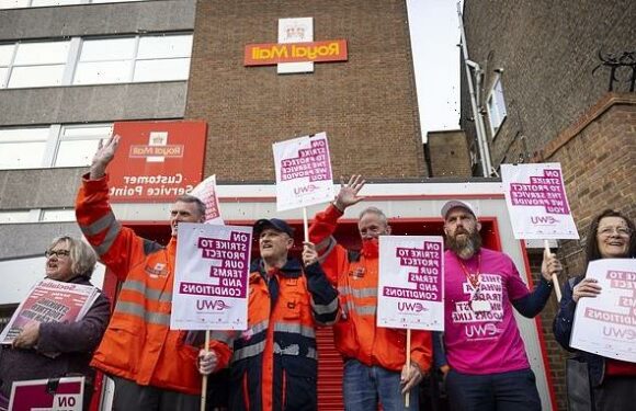 Royal Mail workers announce walkouts on Dec 23 and 24