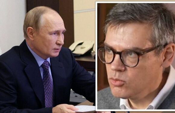 Russia rocked by ‘brain drain’ as students asked to teach