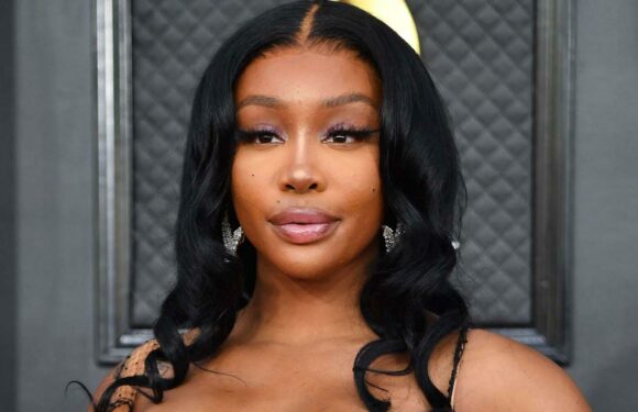SZA Regrets Performing on SNL With DJ Khaled Instead of Spending Final Moments With Dying Grandmother
