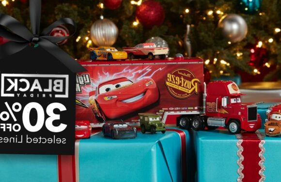 Save 30% on hundreds of items at shopDisney – but you'll need to be fast | The Sun