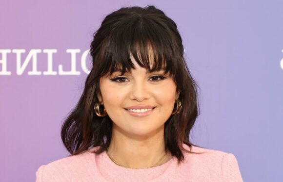 Selena Gomez Spent Thanksgiving With These Other Celebs