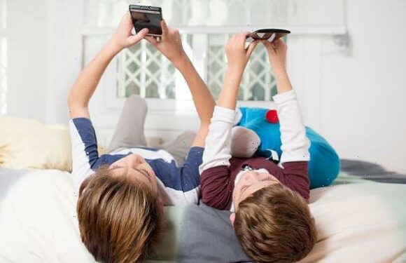 Survey reveals 1.6m children lied about age to create social media