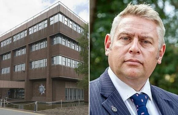 Suspect with 160 convictions accused of assaulting officers freed