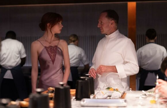 The Menu Review: Ralph Fiennes and Anya Taylor-Joy in a Restaurant Thriller That Gives Foodie Culture the Slicing and Dicing It Deserves