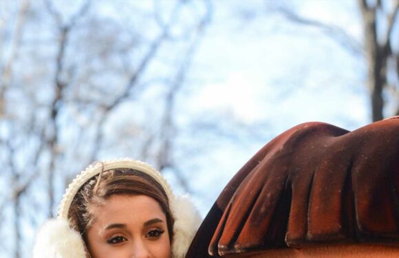 The best photos of celebs at the Macy's Thanksgiving Day Parade over the years