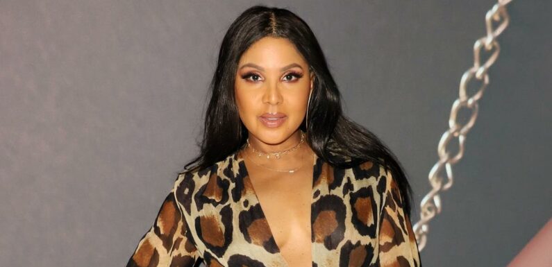 Toni Braxton Uses a Vibrator With This Skincare Product — Yes, That Kind