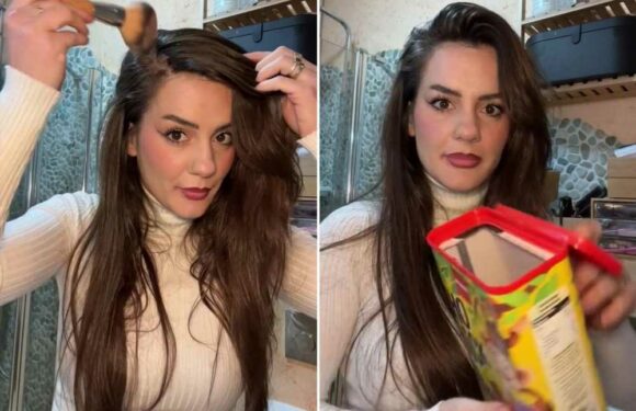 Woman swears by using cocoa powder as a dry shampoo but everyone's saying the same thing | The Sun