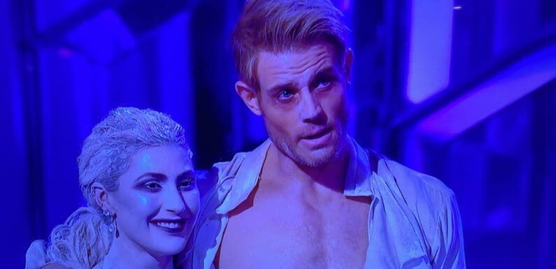 ‘Dancing With The Stars’: An Emotional Contemporary And Electric Group Dance Catapult An Actor To The Top Of The Leaderboard