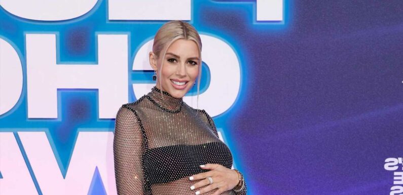A 'Selling Sunset' star bares her baby bump in a sheer dress, plus more fashion hits and misses from the 2022 People's Choice Awards
