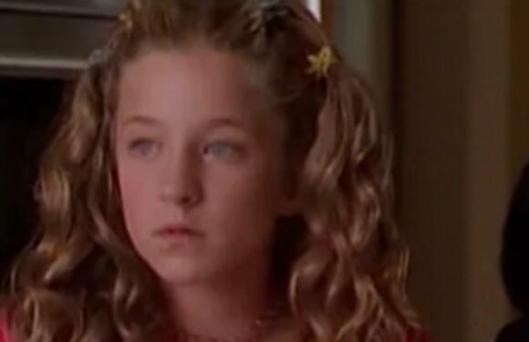 Allie In 'The Ultimate Christmas Present' 'Memba Her?!