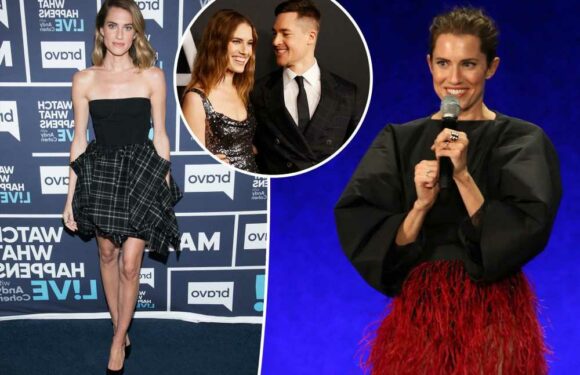 Allison Williams and boyfriend Alexander Dreymon make red carpet debut