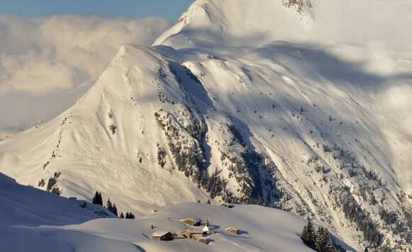 Austria avalanche: 10 people buried under mountain of snow