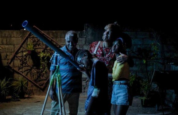 Ava DuVernay’s Array Releasing Buys ‘Mars One,’ Brazils Oscar Entry (EXCLUSIVE)