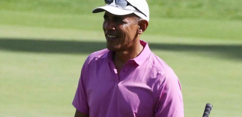 Barack Obama Spotted Golfing In Hawaii Ahead Of The Holidays