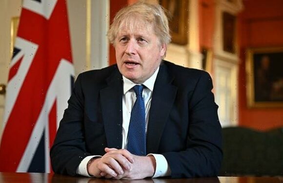 Boris Johnson banned from revealing lawyer's opinion on Partygate