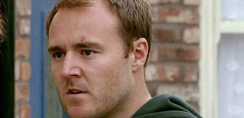 Coronation Street's Alan Halsall reveals how he feels kissing co-star more than real life partners | The Sun
