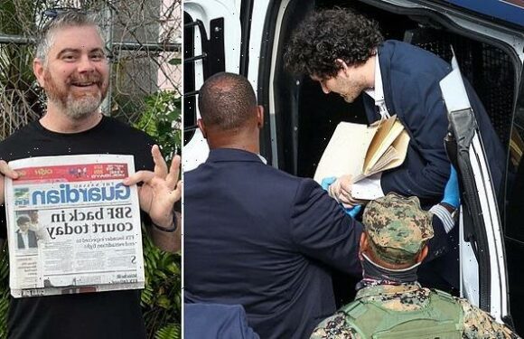 Crypto big shots protest outside at Sam Bankman-Fried hearing