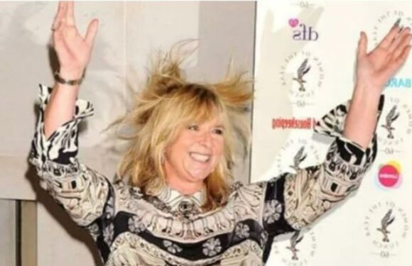 Fern Britton shares photo of ‘flipping freezing’ Boxing Day with kids