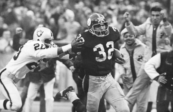 Franco Harris dies: Steelers Hall of Fame running back was 72