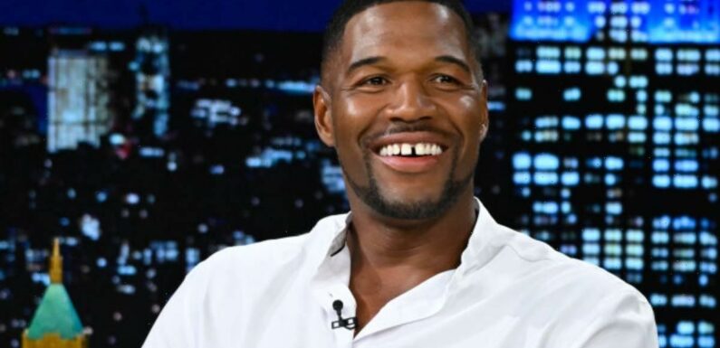 GMAs Michael Strahan celebrates alongside his lookalike brother as fans say the same thing