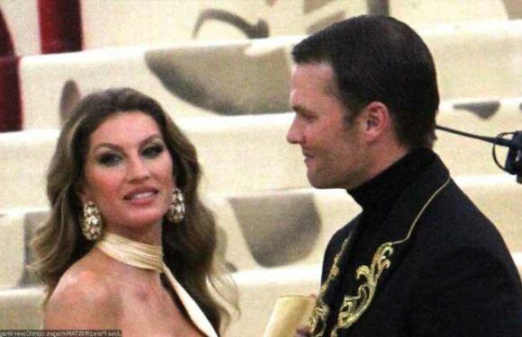 Gisele Bundchen Looks Happy When Celebrating First Christmas Without Tom Brady After Divorce