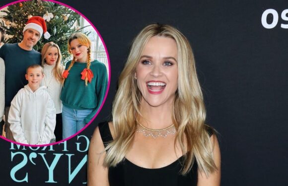 Her Mini-Mes! See Reese Witherspoon Pose With All 3 Look-Alike Kids