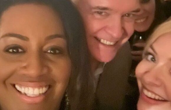 Holly Willoughby and Phillip Schofield get festive at boozy This Morning party