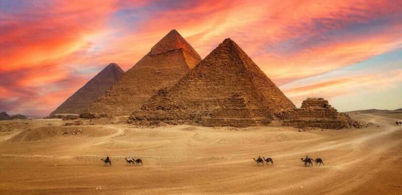 How old is the Great Pyramid of Giza and who was buried inside? – The Sun | The Sun