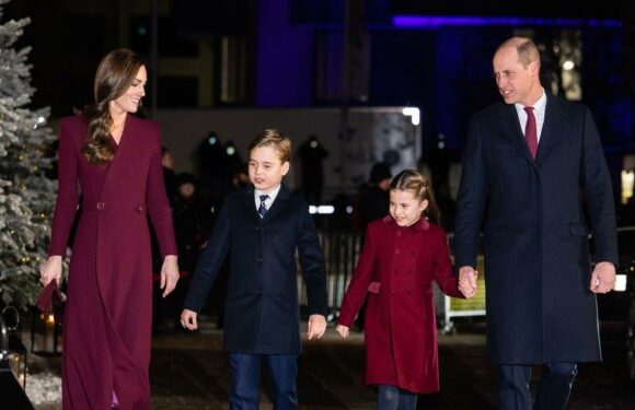 Kate Middleton shares picture of young Queen’s Christmas performance in never-before-seen image