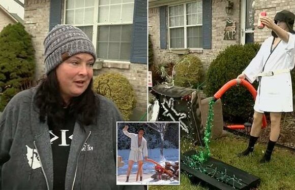 Kentucky woman's National Lampoons tribute sparks police callout