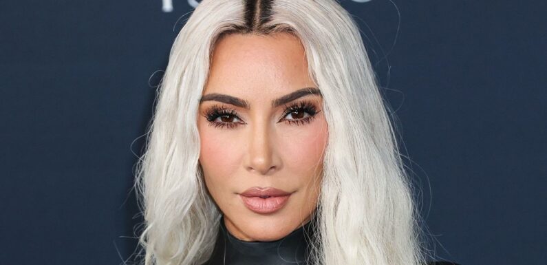 Kim Kardashian Shares Unedited Snap With Sisters Amid Photoshop Allegations