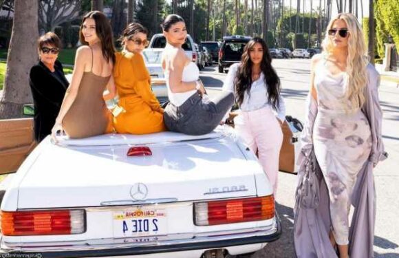 Kim Kardashian Shuts Down Haters Following Photoshop Accusations