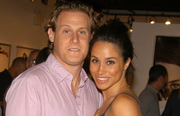 Meghan wore £13,000 engagement ring from Trevor Engelson – pictures