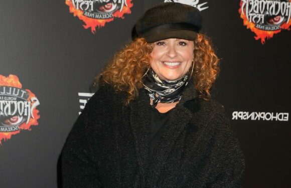 Nadia Sawalha praised by fans after candid clip showing her unable to do her jeans up