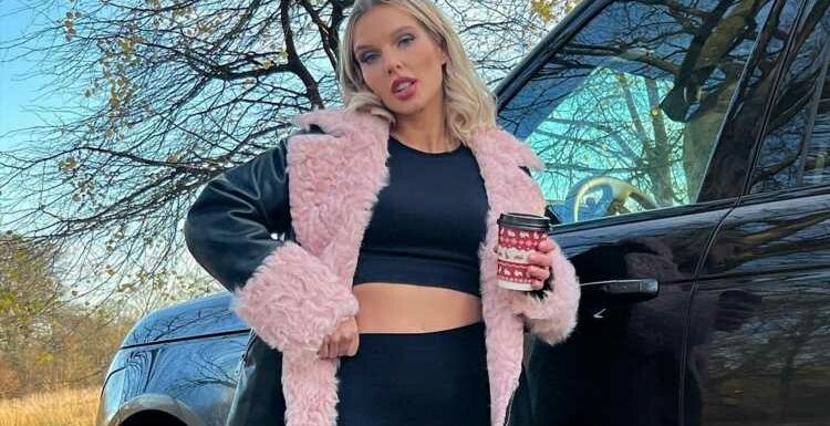 Newly single Helen Flanagan shows off incredible abs in tight gym gear | The Sun