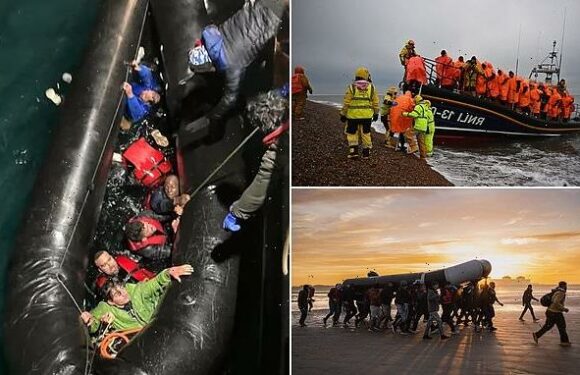 People smugglers offering £435 cut-price 'Christmas deal' to migrants