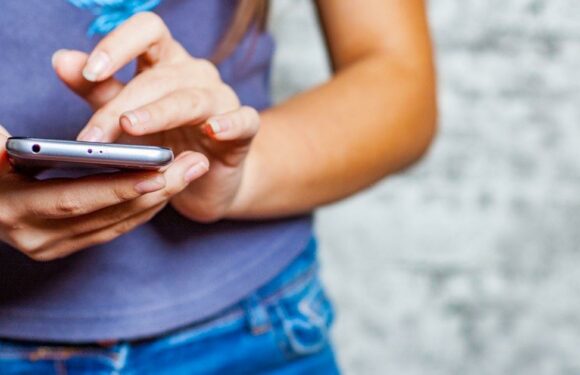 Police expose ’emoji codes’ used by kids to discuss sex and drugs