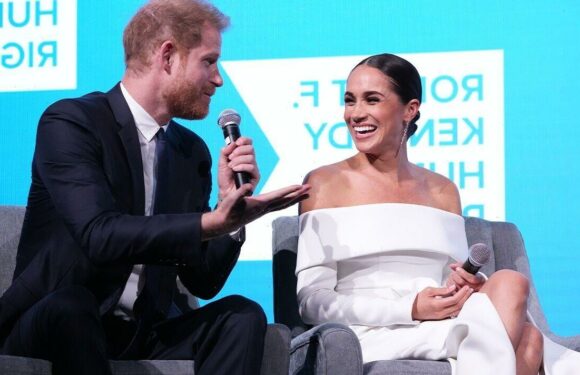 Prince Harry ‘mirrors’ Meghan now ‘all eyes on them – expert claims