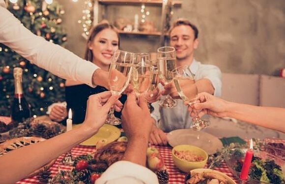 Prosecco and Buck's Fizz sales soar as NYE parties to be held at home
