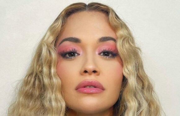 Rita Ora gives her hair a twinkly ‘fairy’ effect with gold hair tinsel
