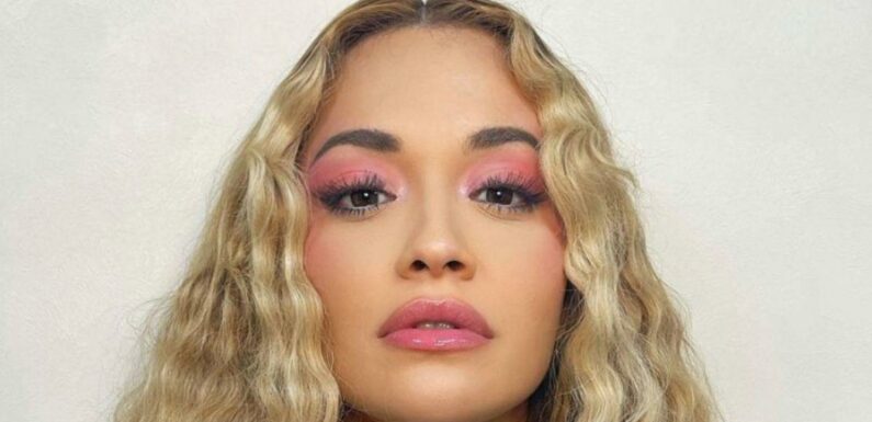 Rita Ora gives her hair a twinkly ‘fairy’ effect with gold hair tinsel