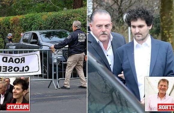 Sam Bankman-Fried meets with The Big Short author Michael Lewis