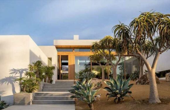 Snazzy New Point Dume Estate Lists Onto Malibu Market At $24 Million