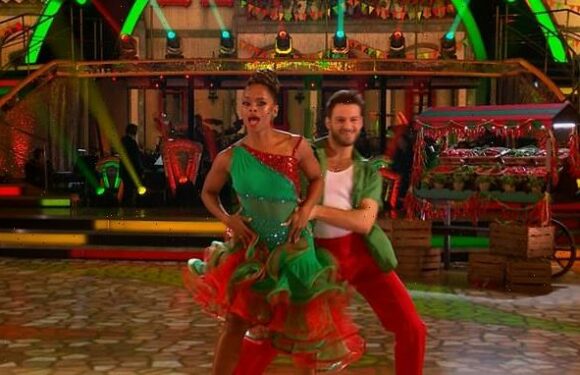 Strictly FINAL 2022: Fleur East bags a PERFECT score of 40 points