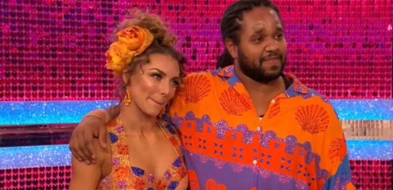 Strictly fans left ‘sobbing’ over Jowita’s parents’ sweet show gesture for final