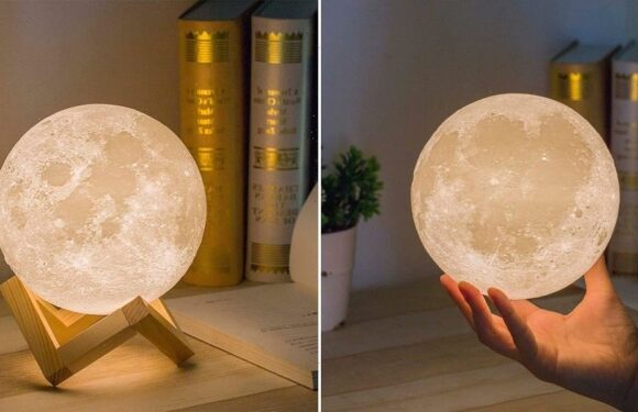 This Atmospheric Moon Lamp Is the Perfect Home Gift for the Holidays