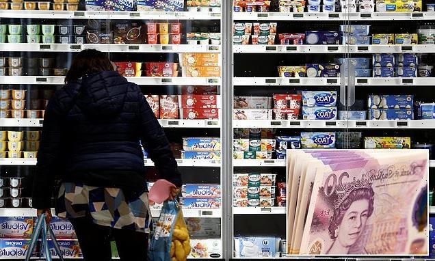 Thousands of parents will get £35 to spend at supermarkets