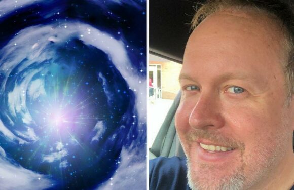 ‘Time traveller’ who gets drunk to predict the future says AI could kill us all
